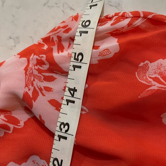 Tacera Coral & White Dress, Size Medium Petite - Picture 13 of 15